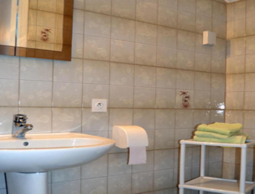 Juilley Ferme De La Lande Martel Bed & Breakfast エクステリア 写真